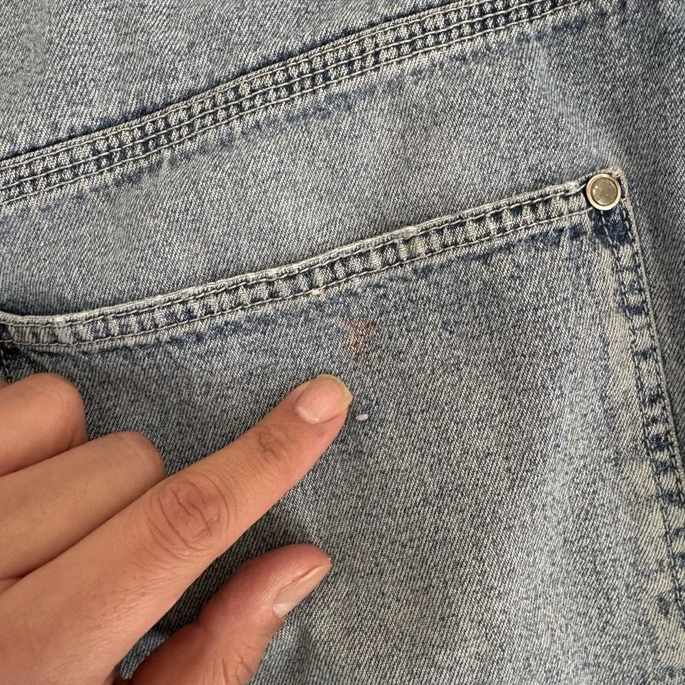 Vintage Y2K Levi's SilverTab Men's Denim Painter‎ Carpenter Shorts Size 32x10